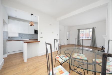 2 bedroom terraced house to rent - Photo 3