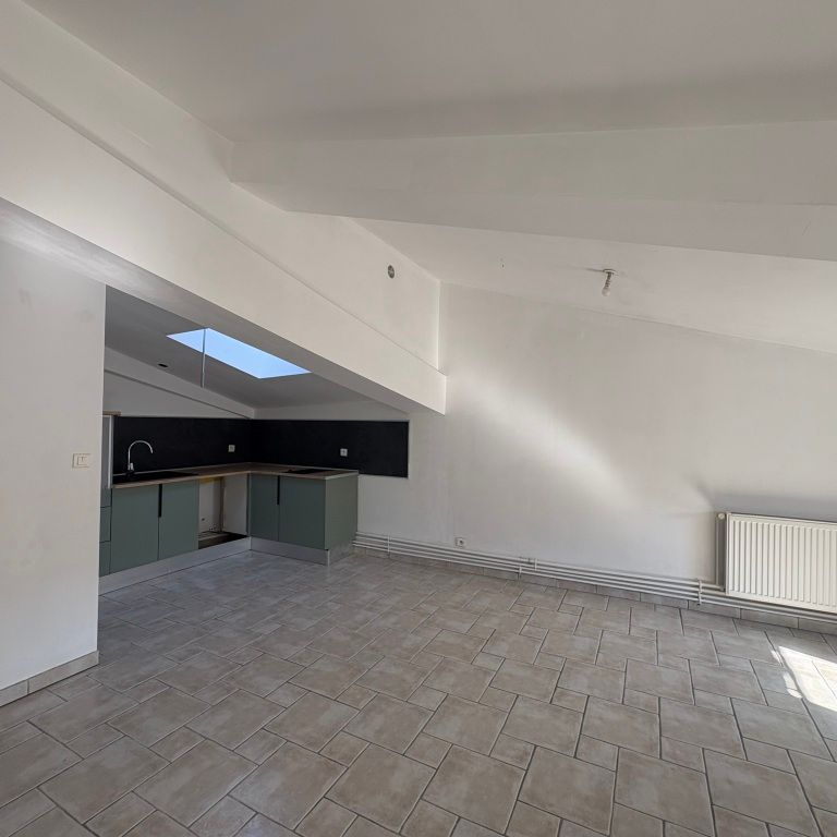 Location Appartement 3 pièces 64m² MOINGT 42600 - Photo 1
