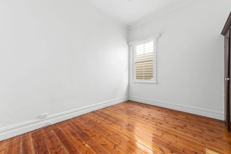 Classic Albert Park Charm with Space and Lifestyle Appeal - Photo 3