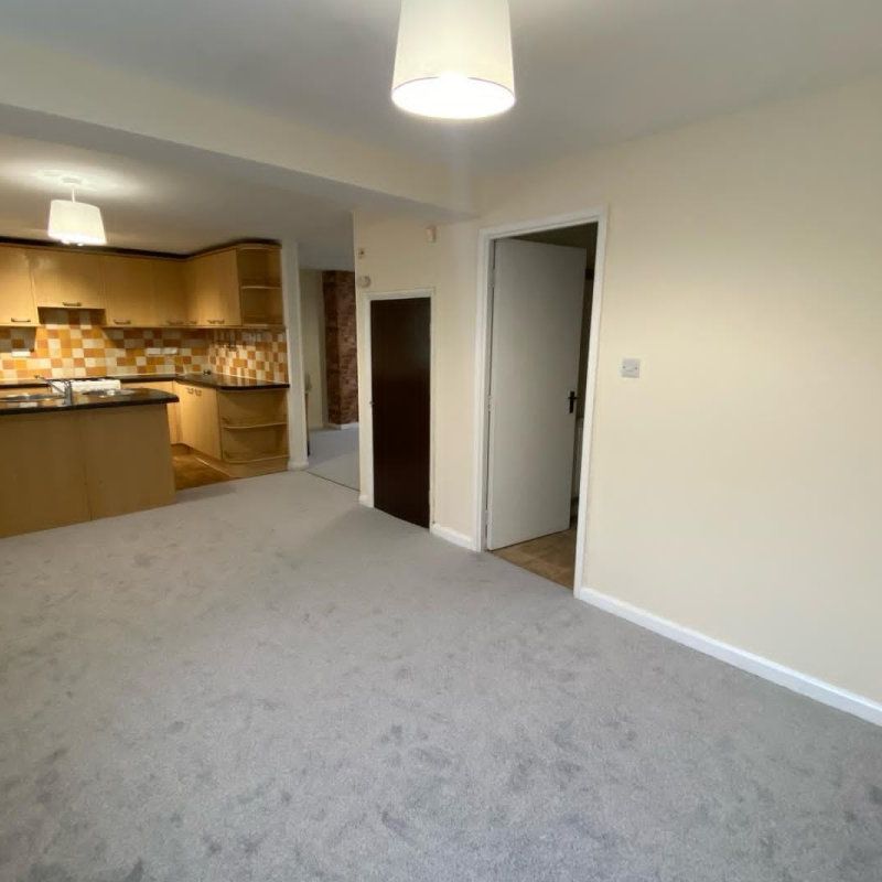 Sunningdale Avenue - Photo 1