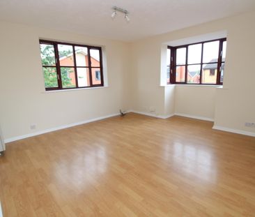 Spring Grove, Mitcham - Photo 4