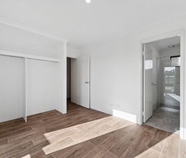 18 Nystrom Street - Photo 4