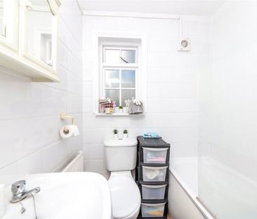 4 bedroom terraced house to rent - Photo 4