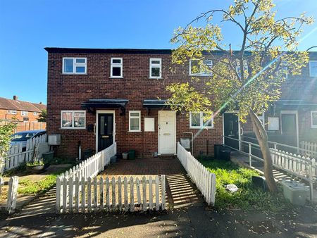 2 bedroom maisonette - Photo 5