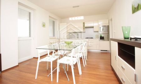 HORSKÝ PARK - 4 iz. byt, GARÁŽ, lodžia, klimatizácia - Fotografia 2