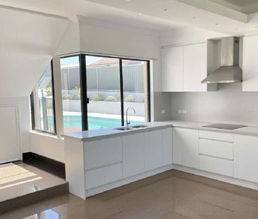 Canning Vale - Photo 1