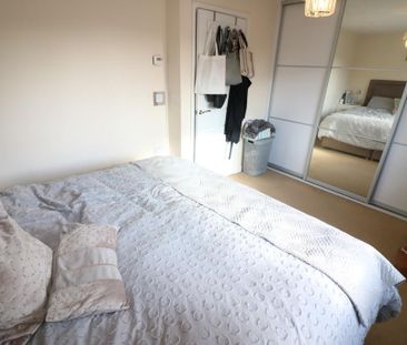 2 bedroom semi-detached house to rent - Photo 6