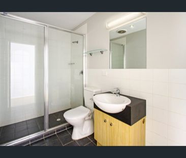 2 Bedroom Unit in the Heart of Adelaide RENT NOW! - Photo 6