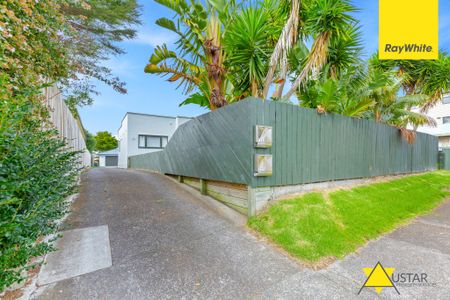 122 Hutchinson Avenue, New Lynn - Photo 4