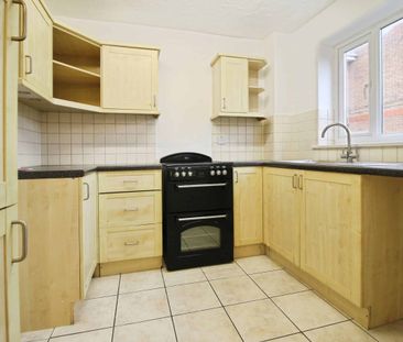 Babington Park, Grange Park, Swindon, Swindon, SN5 - Photo 4