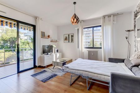 Location Appartement 1 pièce Meublé 25m² CANNES 06400 - Photo 3