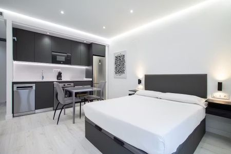 Calle de San Hermenegildo, Madrid, Community of Madrid 28015 - Foto 3