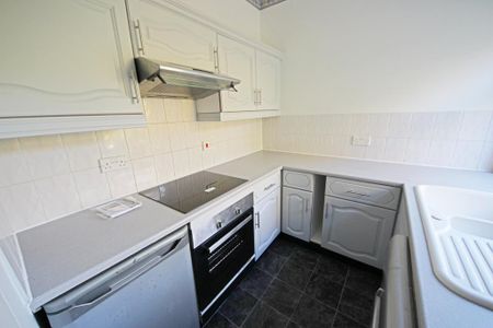 Studio to rent - Photo 3