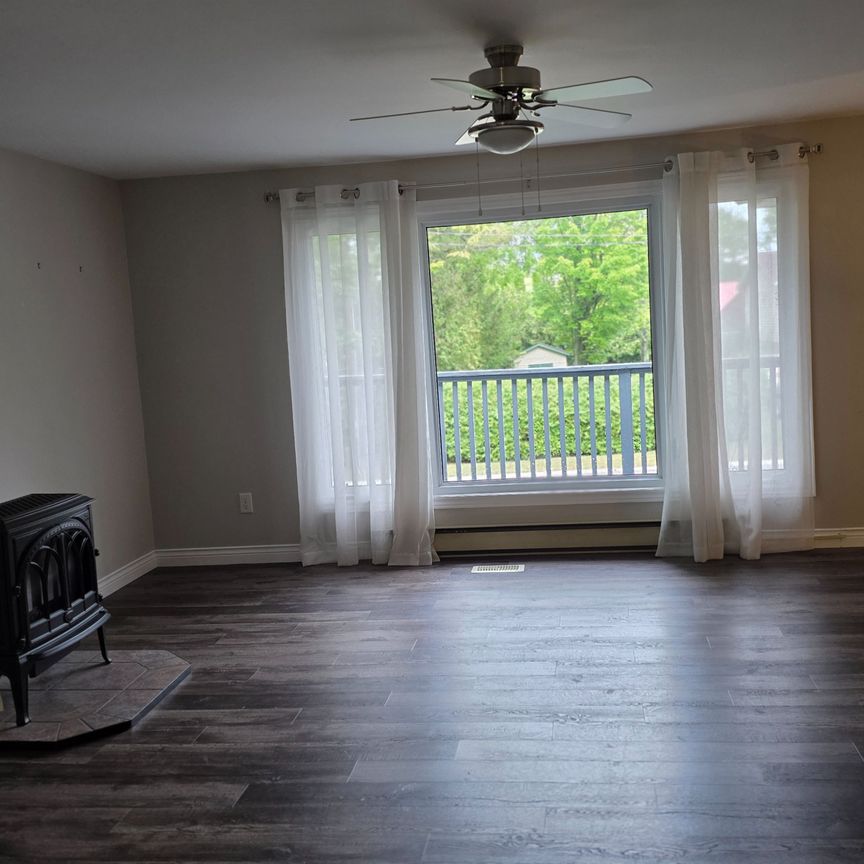 For Lease - 502 Ridgewood Road Unit# 1, Huron-Kinloss, Ontario - Photo 1