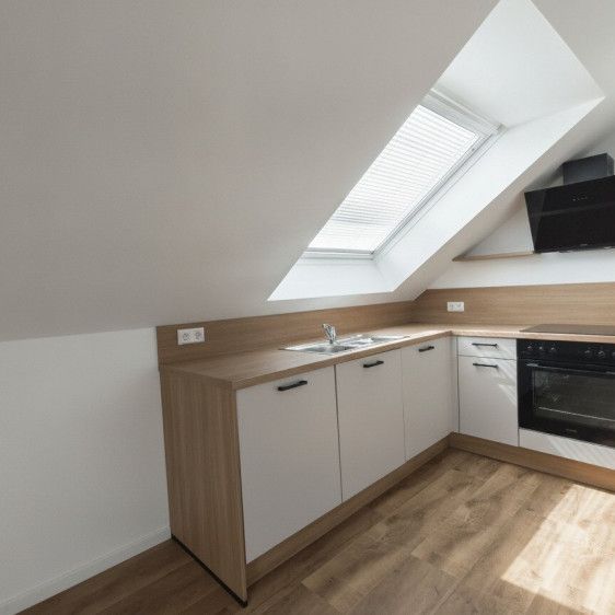 Frisch sanierte 2-Zimmer-Wohnung mit neuer Küche, Parkplatz und Kellerabteil in Sankt Lorenzen im Mürztal - Foto 1