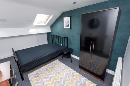 6 bedroom terraced house to rent - Photo 5