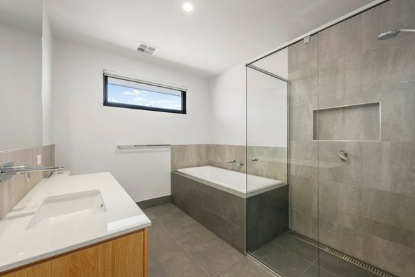 Modern Excellence in a Leafy Parkside Setting - Photo 1