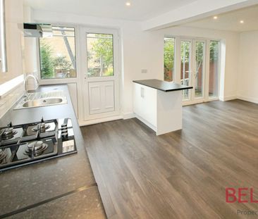 Semi-detached house to rent on - Photo 5