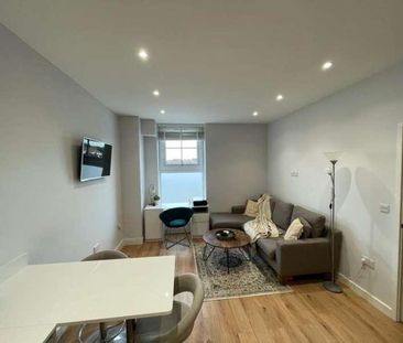 Albany Gate, Hertfordshire, EN6 - Photo 1