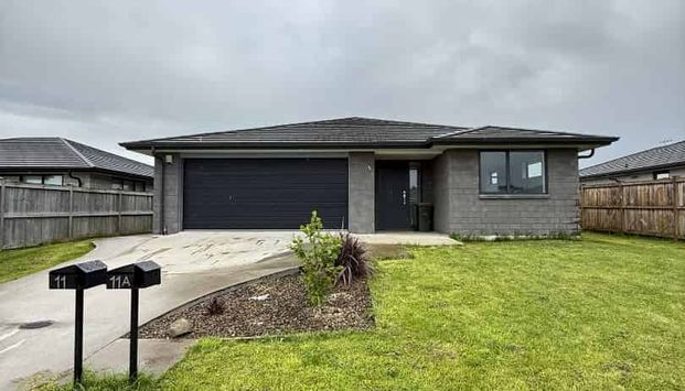 Spacious 4-Bedroom house for Rent in Tuakau - Photo 1