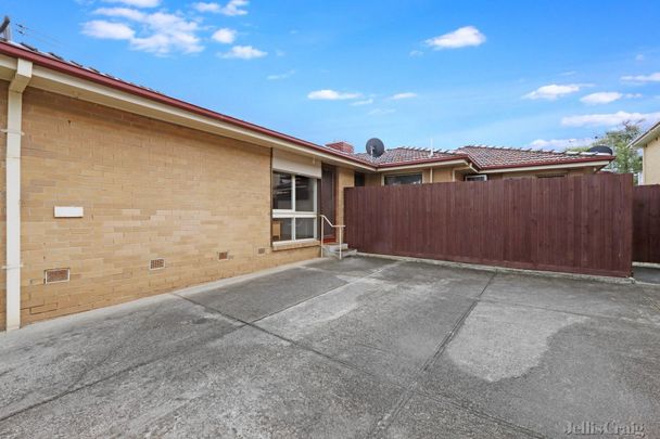 1/25 Stewart Street, Brunswick - Photo 1