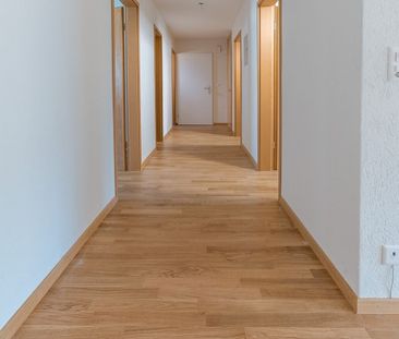 Rent a 4 ½ rooms apartment in Rüti - Foto 1