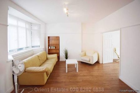 3 bedroom property to rent in London - Photo 2