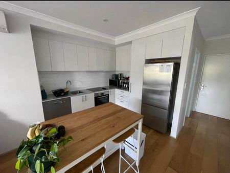 Kensington - Photo 2