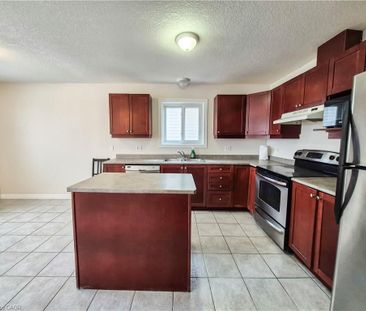 For Lease - 132 Udvari Crescent Unit# 3, Kitchener, Ontario - Photo 3