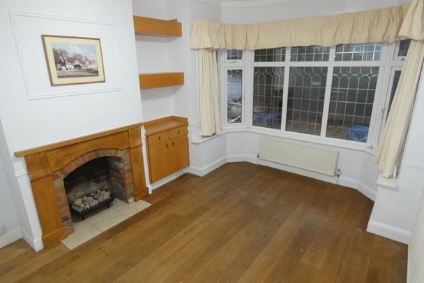 Fountains Road, Luton - Photo 1