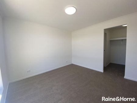 4 Bedroom Home - Photo 4