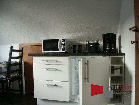 Neustadt, komplett möblierte, großzügige, möblierte 1-Zimmer-Wohnung. - Photo 4