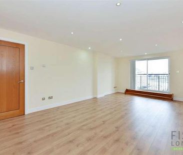 Studley Court, James Town Way, E14 - Photo 4