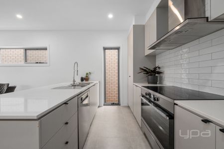 BRAND NEW 3 BEDROOM HOME - Photo 2