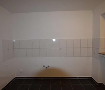 +++ Zum Einzug bereit! Schöne 3-Zimmerwohnung mit Balkon und Fahrst... - Photo 1