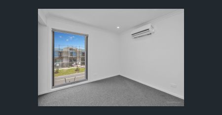 Modern Convenience in Clyde North! - Photo 5