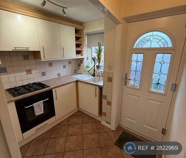 2 bedroom semi-detached house to rent - Photo 6