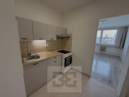 Pronájem bytu 2+kk 38 m2 - Photo 2