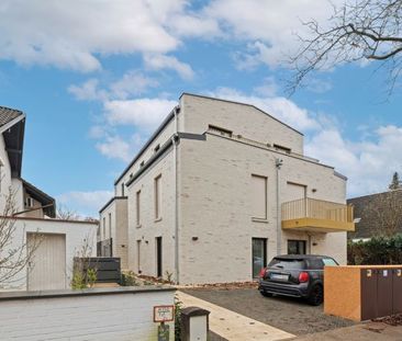 Von Grün und Wasser umgeben. - Photo 3