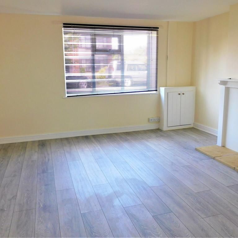 2 bedroom cottage to rent - Photo 1