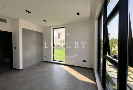 Brand New | Modern Design | Private Pool - Photo 2