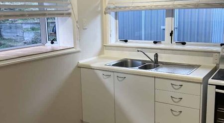 Great Location, in Torbay! - Photo 2