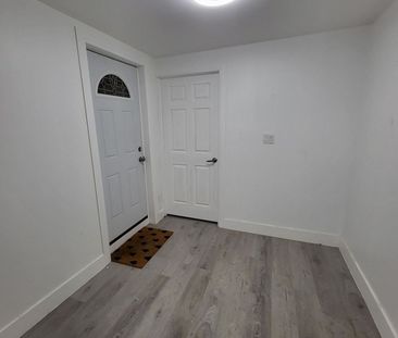 For Lease - 58 Colony Trail Boulevard, East Gwillimbury, Ontario - Photo 6