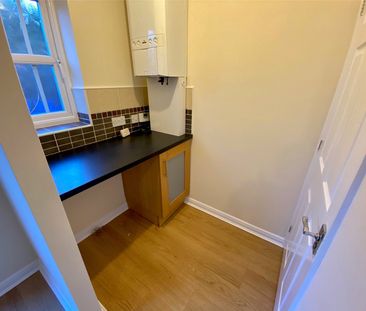 3 bedroom terraced house to rent - Photo 4