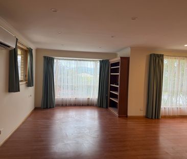 9 Glen Ellen Rise, Kingston TAS 7050 - House For Rent | Domain - Photo 6