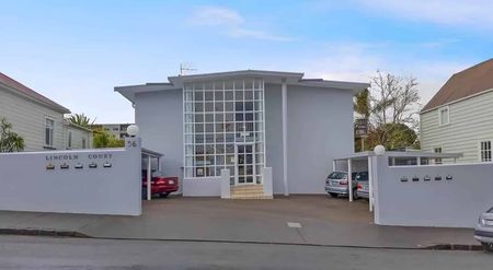 For Rent: Studio Apartment with Parking in the... - Photo 5