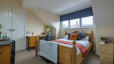 Ashville Terrace, Leeds - Photo 3