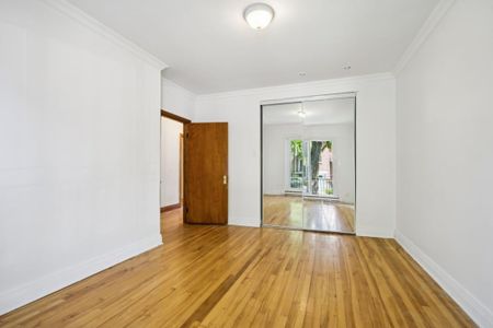 6533 Rue Cartier, H2G 2V8, H2G 2V8, Montréal - Photo 2