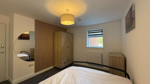 1 bedroom in a house share to rent - Photo 1