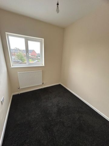 3 bedroom terraced house to rent - Photo 3